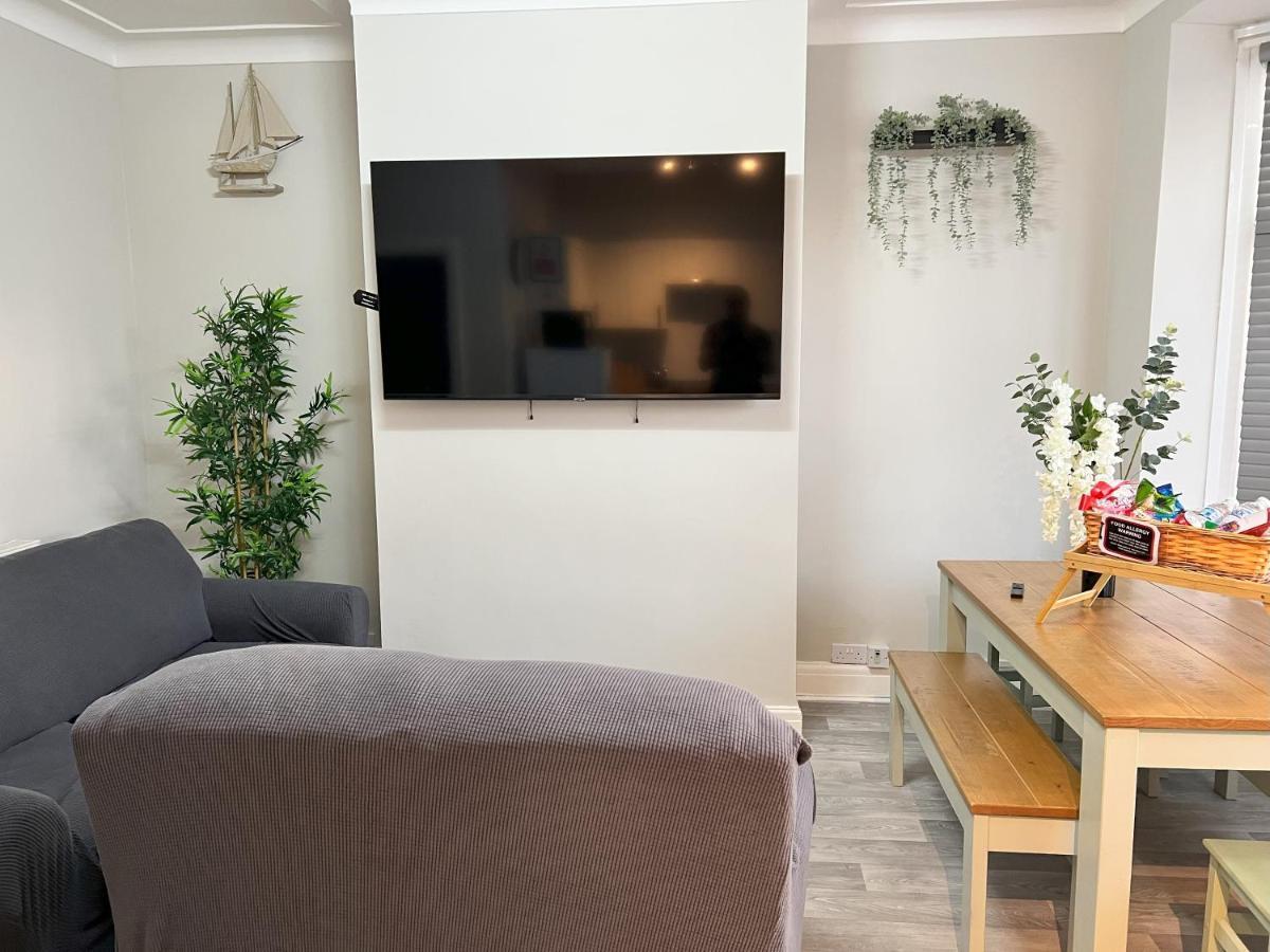 Kim Family Holiday Get-Away 4 Bedrooms 2 Baths Blackpool Buitenkant foto