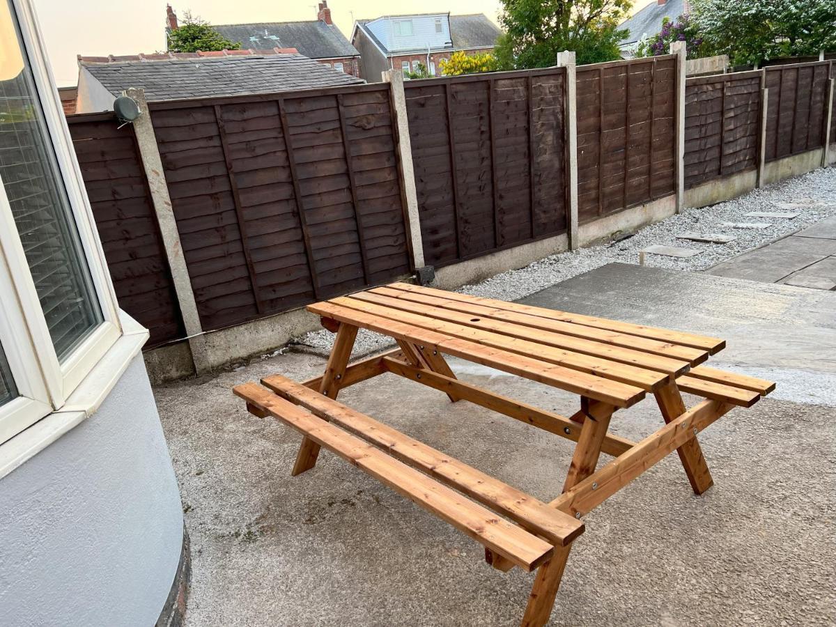Kim Family Holiday Get-Away 4 Bedrooms 2 Baths Blackpool Buitenkant foto