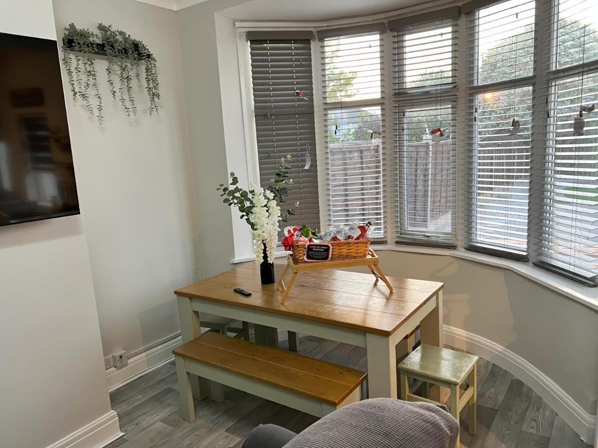 Kim Family Holiday Get-Away 4 Bedrooms 2 Baths Blackpool Buitenkant foto